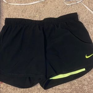 NIKE RUNNING SHORTS